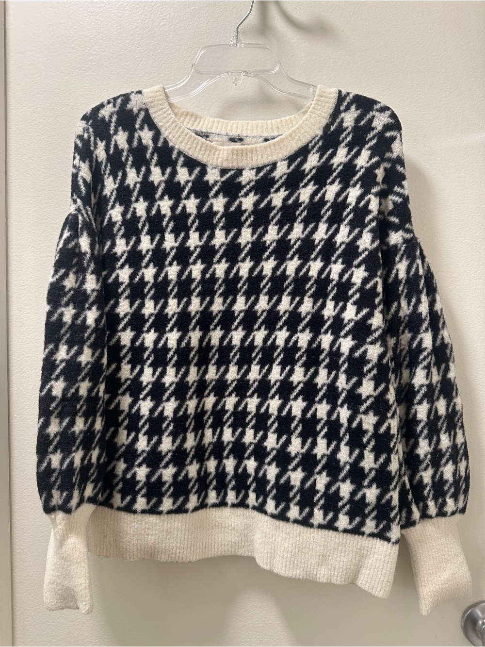 LOFT Houndstooth Crewneck Sweater - Black & Cream